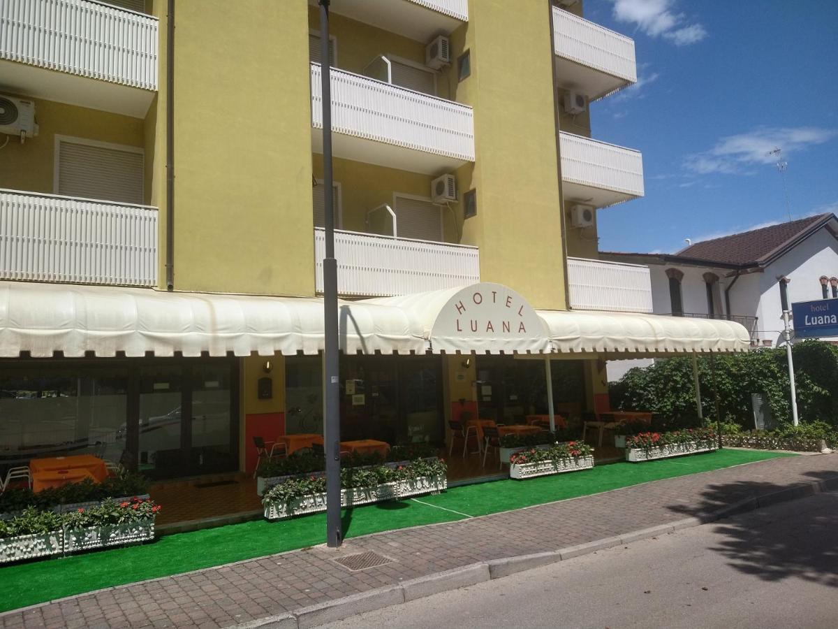 Hotel Luana Caorle Exterior photo